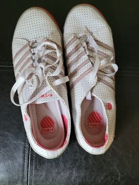 K-Swiss White & Pink Perforated Lace-Up Sneakers